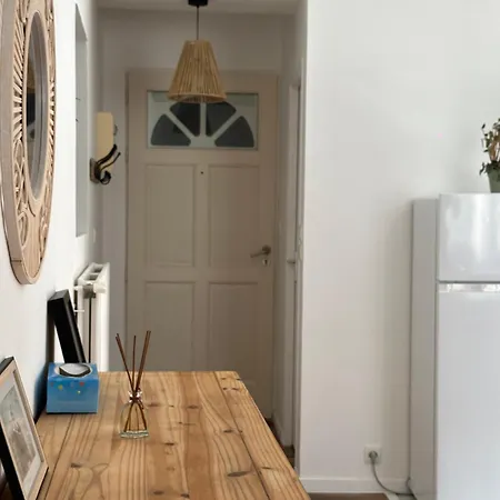 Authentique Lavallois T3 Au Coeur Du Vieux Laval Laval  Extérieur photo